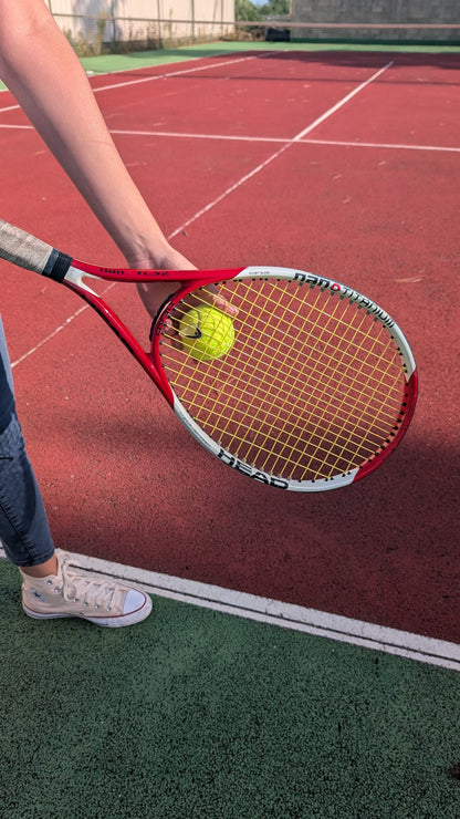 Book a tennis court located at Château des Tourtes and taste amazing dealcoholised French wines called TIP TOP (Val de Livenne, France)