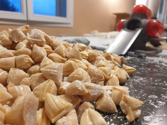 Make your Own Organic Honey Candies - Winter 2026 (Egat, France)